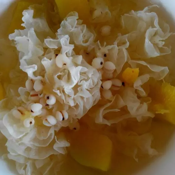 南瓜薏米银耳汤