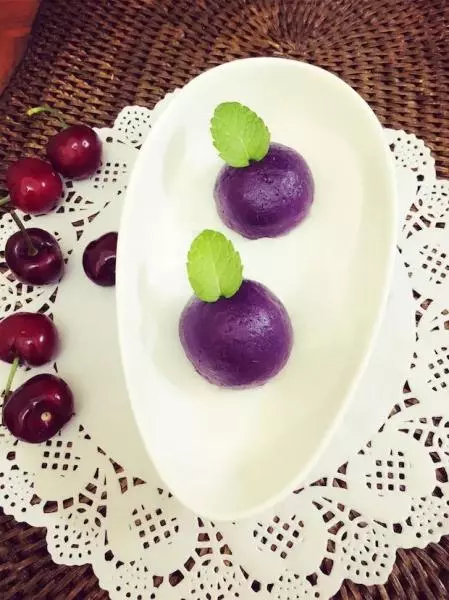 蓮蓉紫薯糯米球