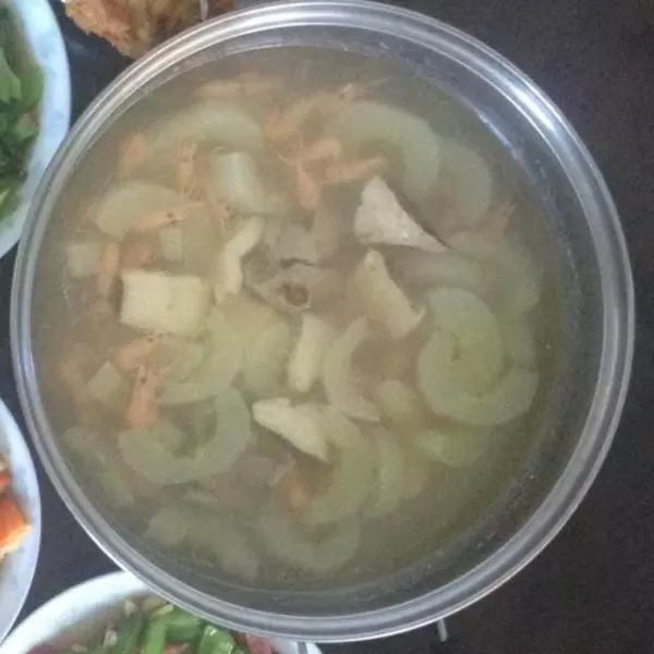 笑妈私房菜—老黄瓜河虾汤