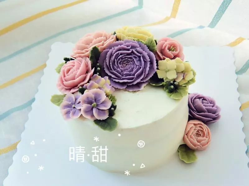 韩式豆沙裱花蛋糕-玫瑰毛茛
