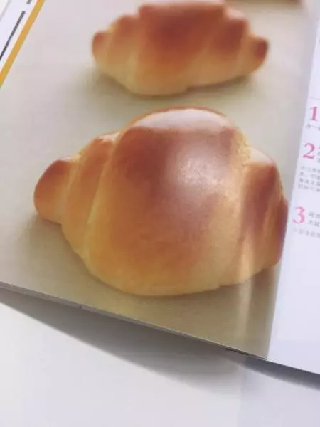 奶油卷-永不失敗的麵包烘焙教科書
