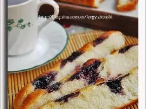 藍莓果醬麵包