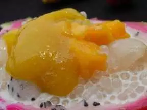 自制椰汁芒果西米露