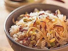 黄豆芽炒米饭
