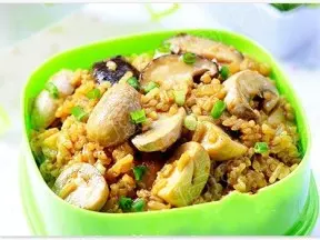 中式蘑菇燜飯