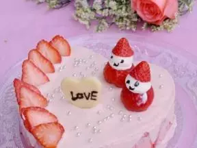 草莓慕丝蛋糕