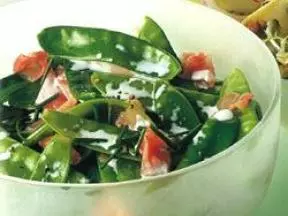 糖荚豌豆腌生姜沙拉