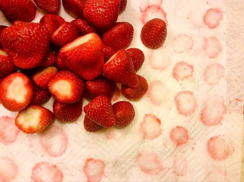 妙招巧手——长期冷冻新鲜草莓的方法
