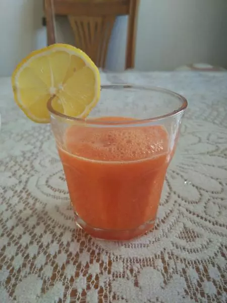 胡萝卜西红柿柠檬汁
