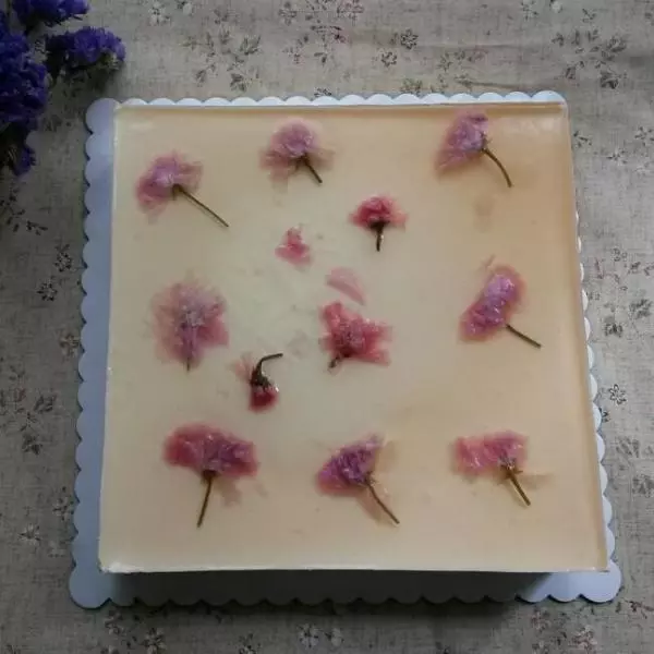 樱花慕斯蛋糕