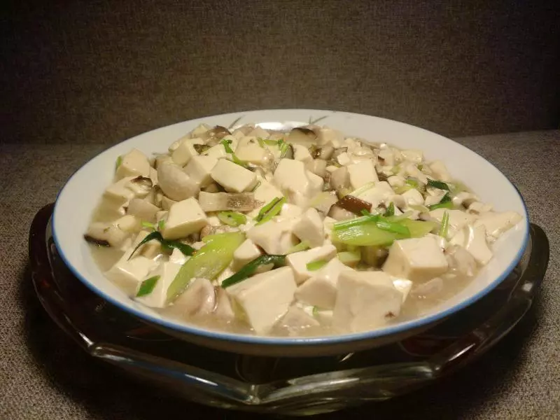鲜蘑烩豆腐