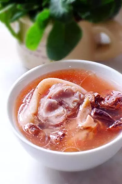 红菇猪手汤