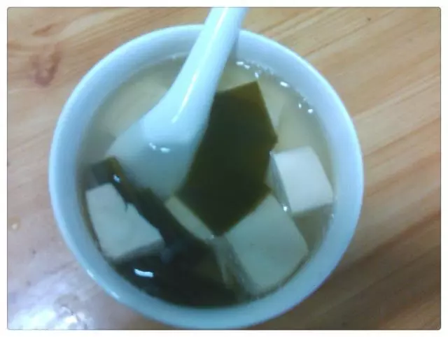 海帶豆腐湯