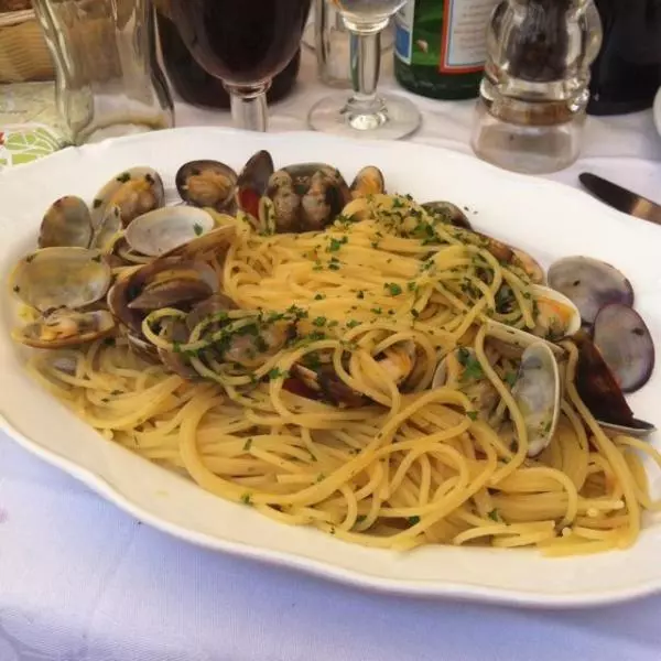 spaghetti alle vongole 蛤蜊意大利面