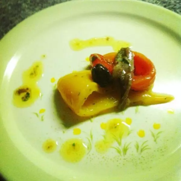 前餐版-鳀鱼甜椒加橄榄