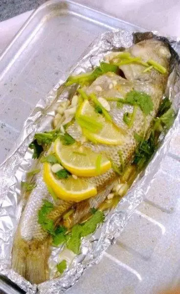 烤柠檬鲈鱼
