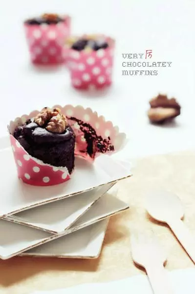 非常巧克力松饼 Very Chocolatey muffins
