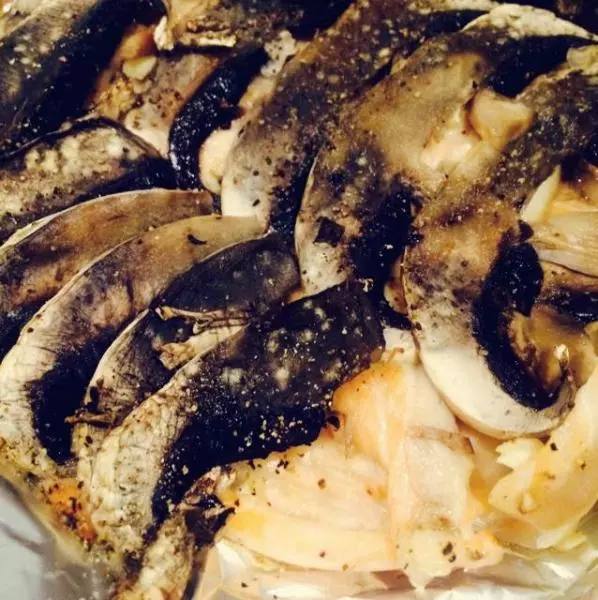 蘑菇烤三文鱼
