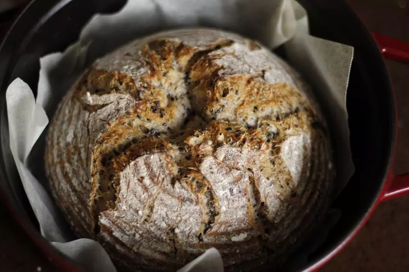 天然酵种面包18：黑麦黑芝麻酸面团包