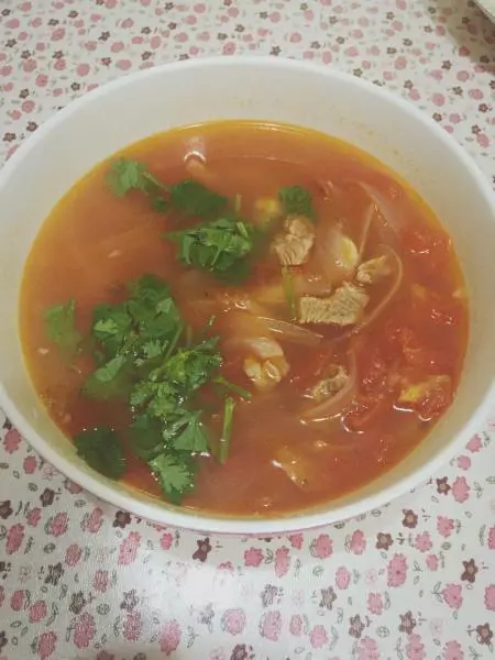 簡單美味的番茄牛肉湯