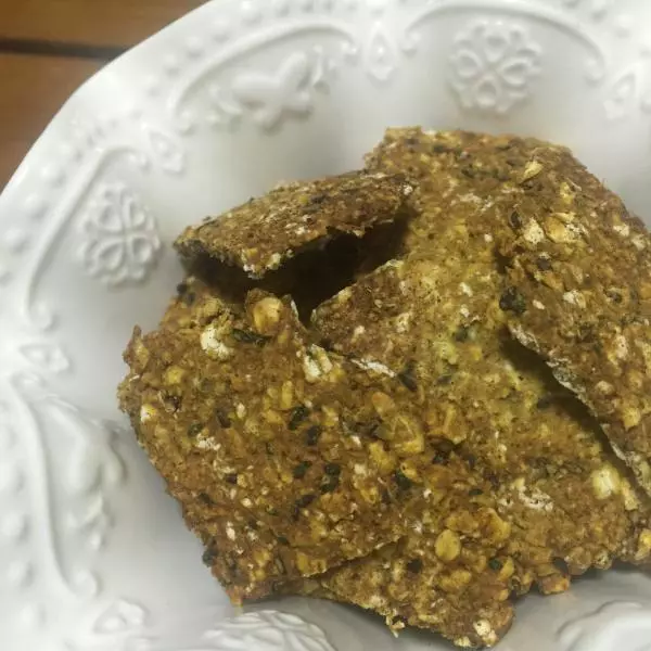 苦荞燕麦椒盐饼干