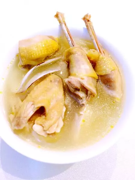 川贝海底椰鹧鸪汤