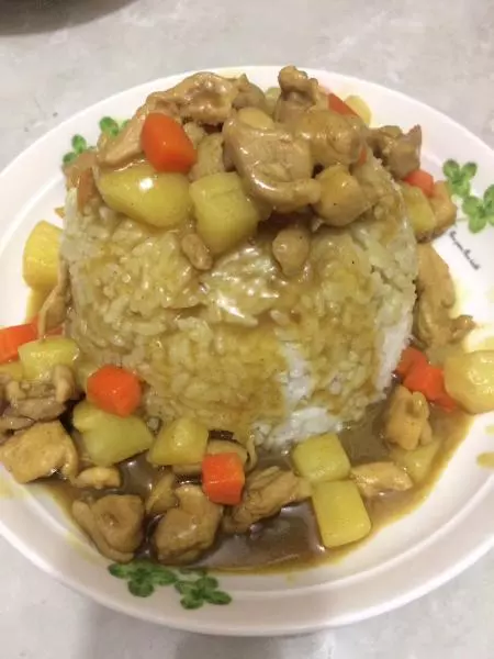咖喱雞米飯