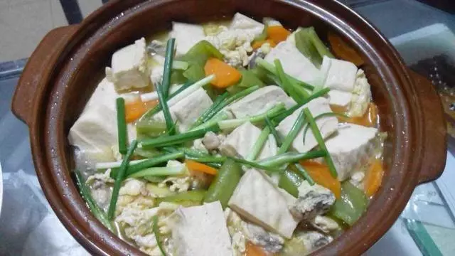 牡蠣豆腐煲