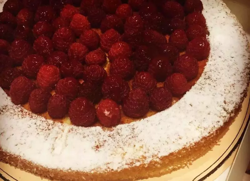 树莓香草蛋糕