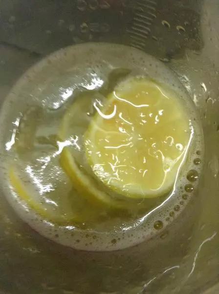 冰凉柠檬水