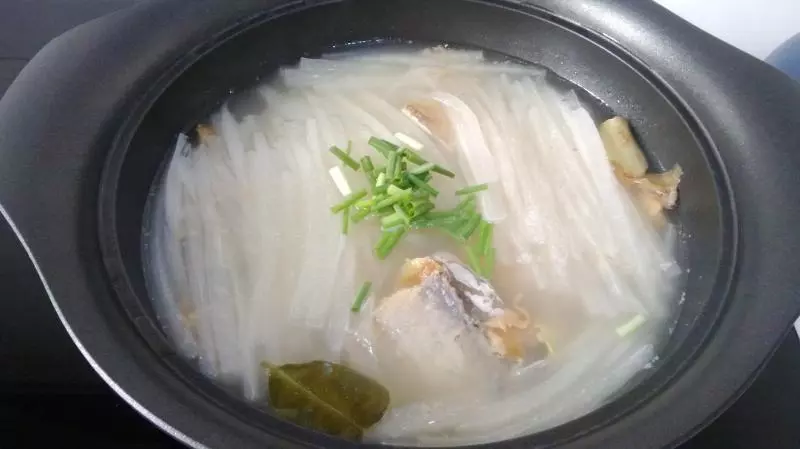 萝卜丝带鱼汤