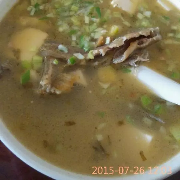 酸菜泥鰍豆腐湯