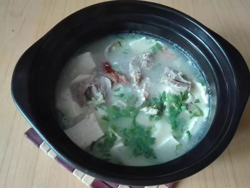 【老鸭煲豆腐】
煲汤集