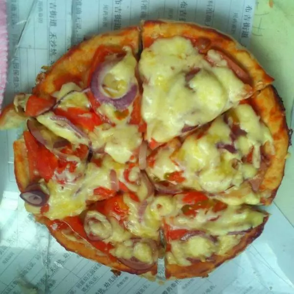 火腿番茄披萨