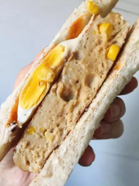 超簡單的玉米雞排三明治