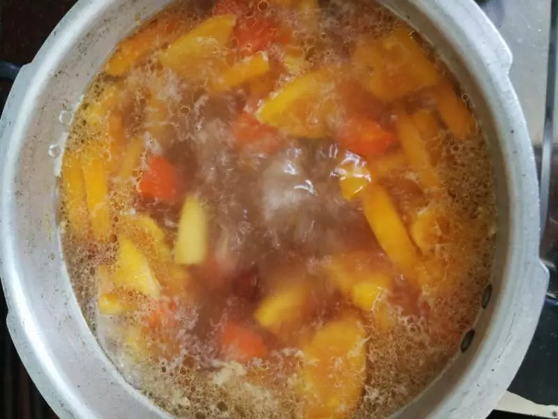 桃膠木瓜水鴨湯
