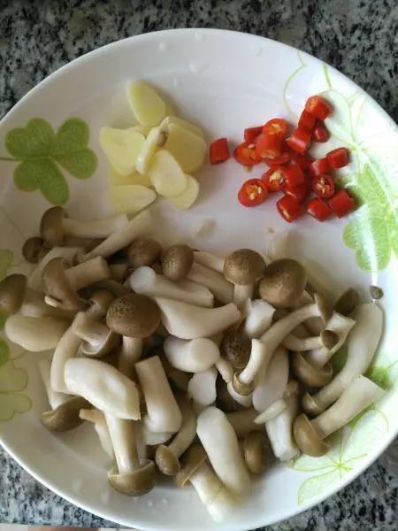 酸辣菌菇土豆浓汤