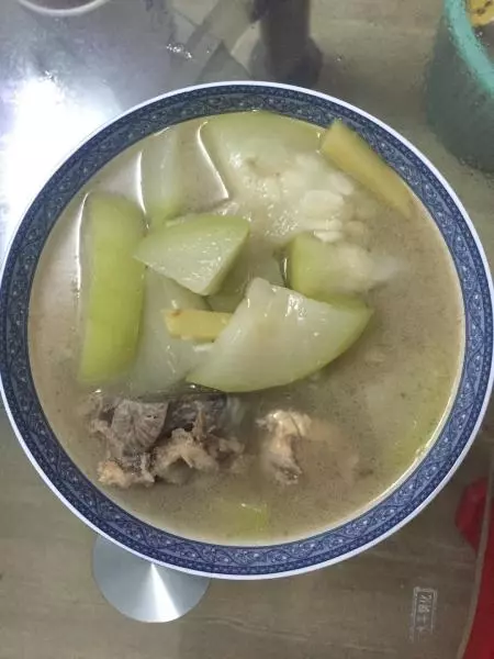 葫芦排骨汤