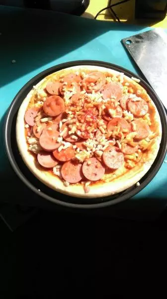 火腿番茄酱芝士披萨