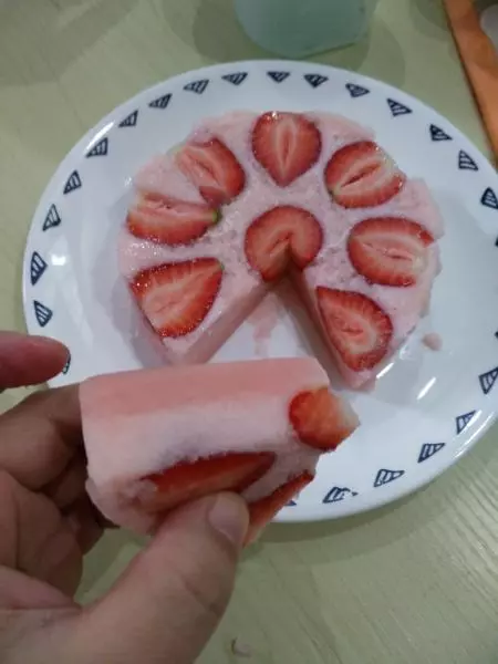 超簡單草莓布丁