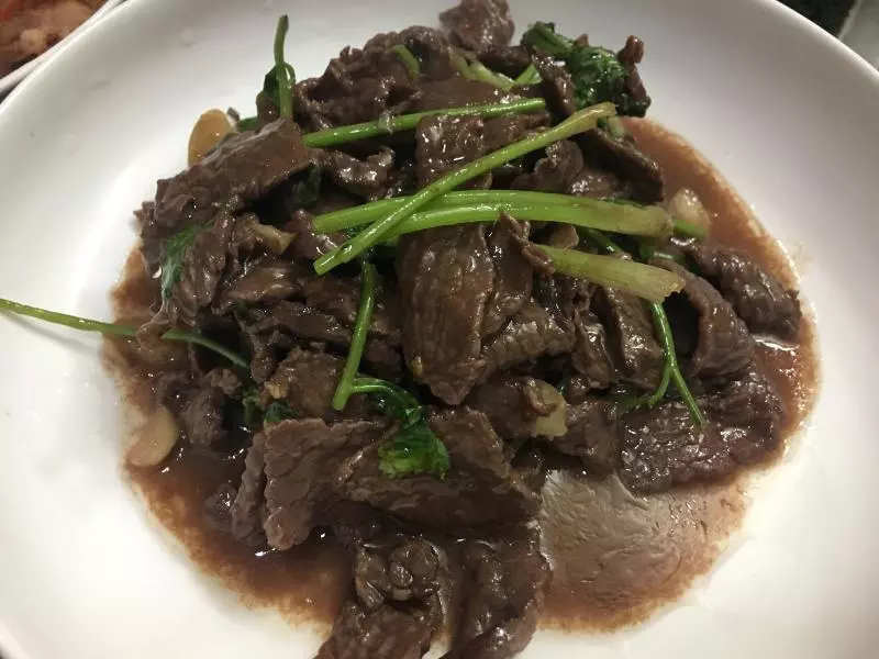 野山椒小炒牛肉