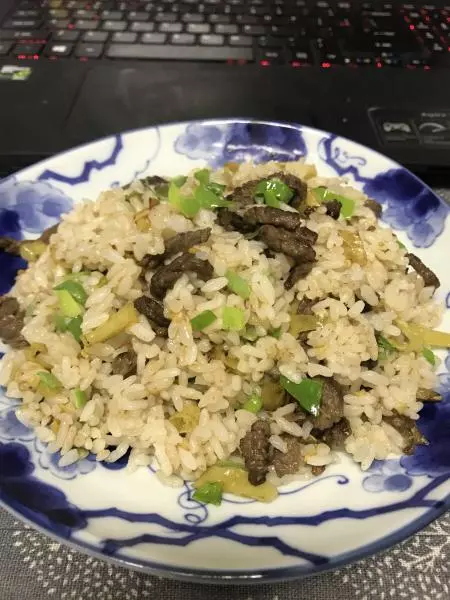 野山椒牛肉炒飯