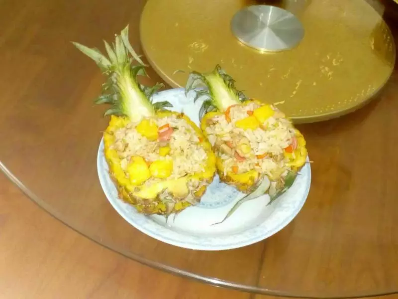 自制美味菠萝饭