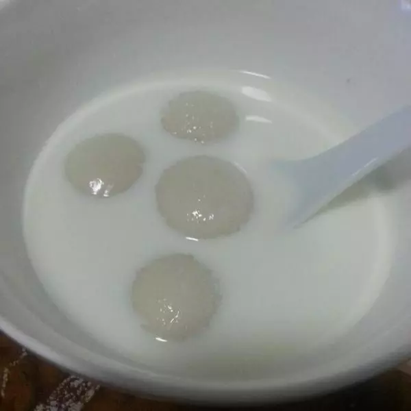 牛奶榴梿汤圆