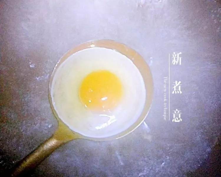 圆形荷包蛋的做法(水煮)