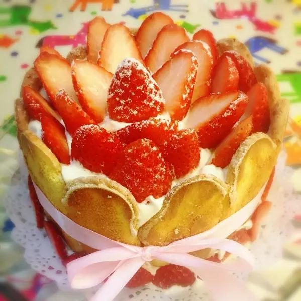 芝士草莓蛋糕