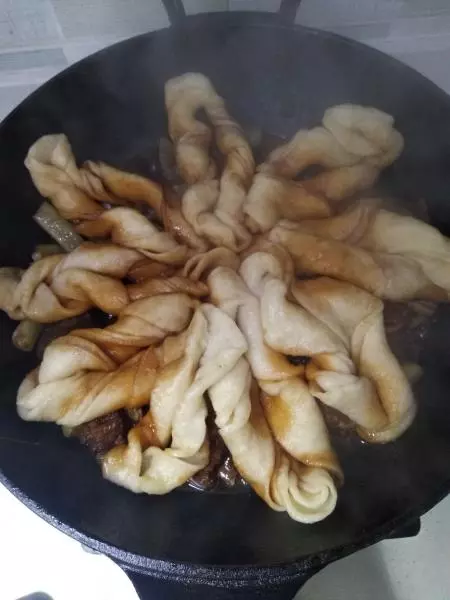 排骨扁豆焖卷子