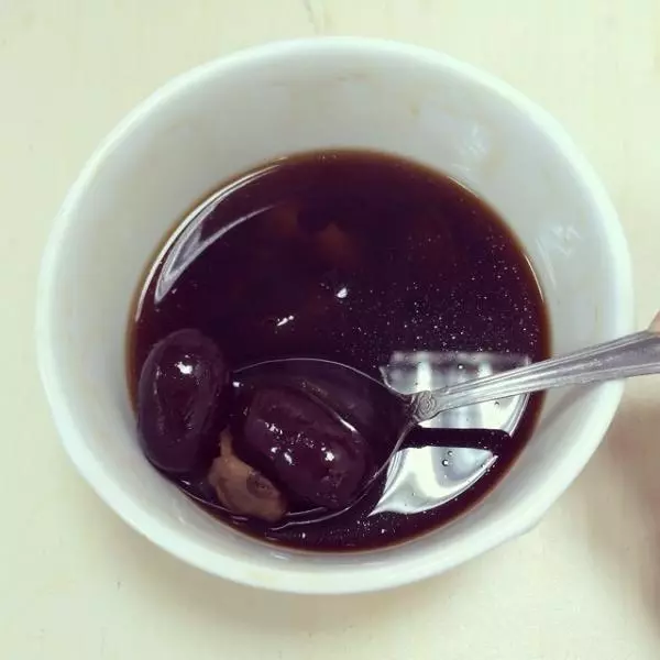 红枣桂圆黑糖茶