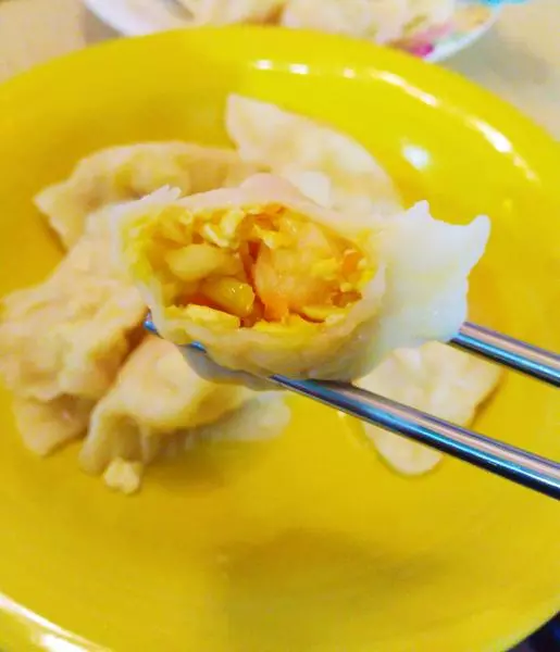白菜鸡蛋虾仁素水饺