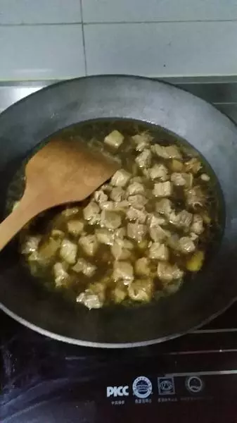 葱姜蒜炖牛肉